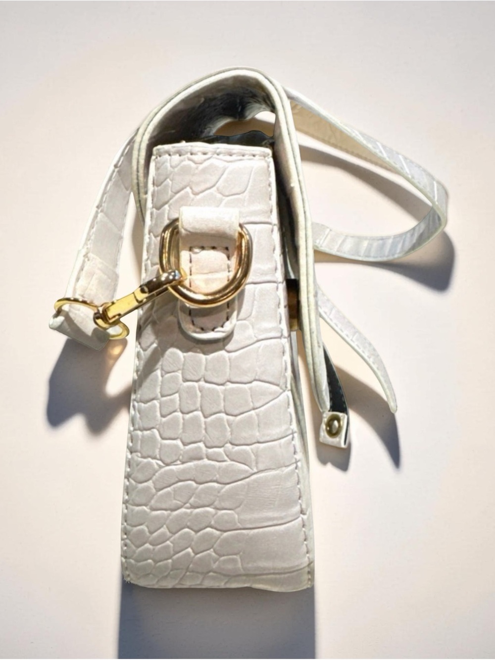 HDE Women's Saddle Shoulder Bag PU Leather Crossbody Purse - White Crocodile - Picture 3 of 10